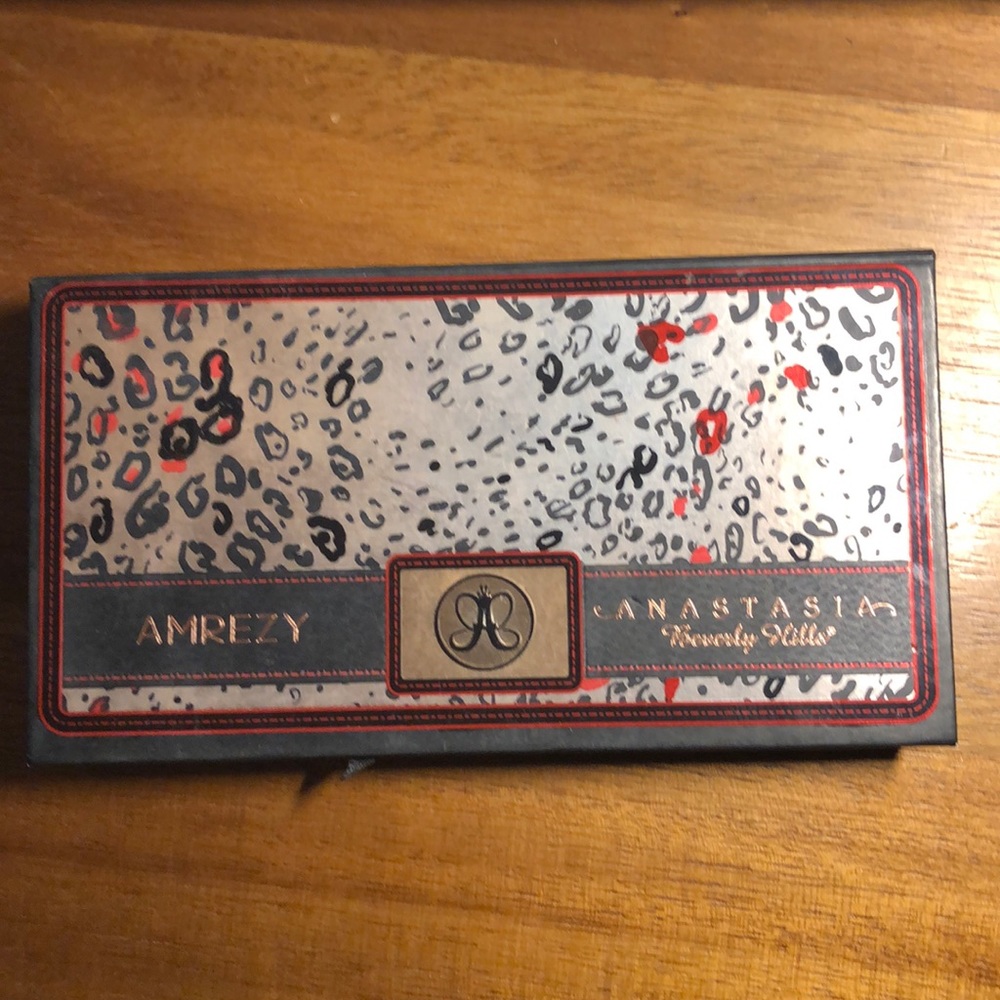 Anastasia Beverly Hills amrezy palette